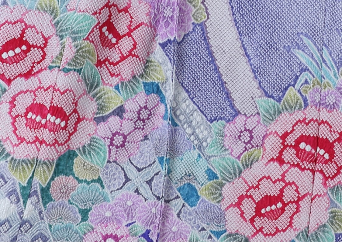 成人式に総絞りの振袖はダサいのか