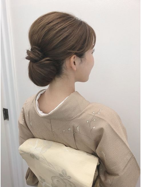 着物に合うロングヘア向けの髪型