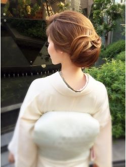 着物に合うロングヘア向けの髪型