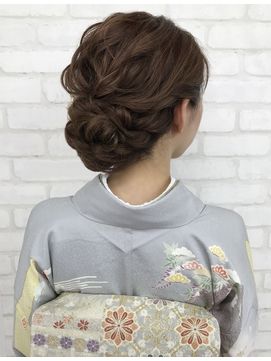 着物に合うロングヘア向けの髪型