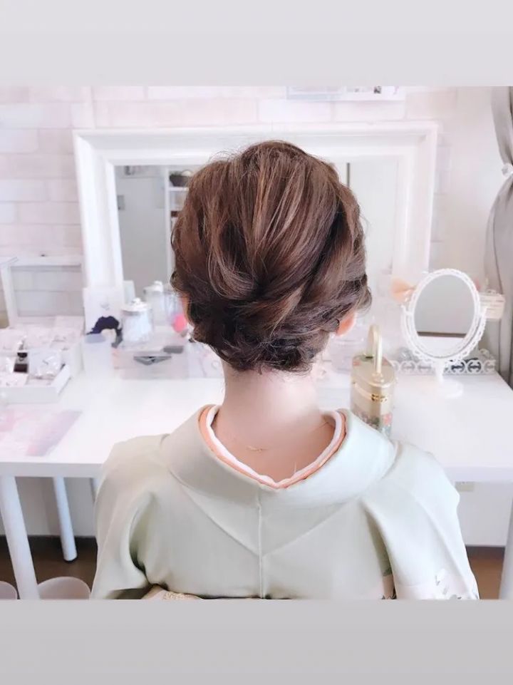 着物に合うロングヘア向けの髪型