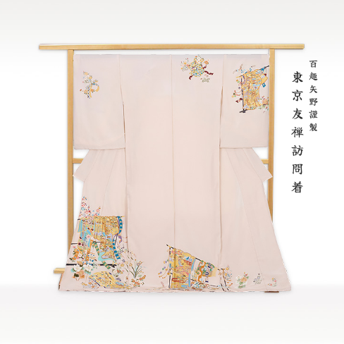 着物専門店林屋の薄桃色の訪問着